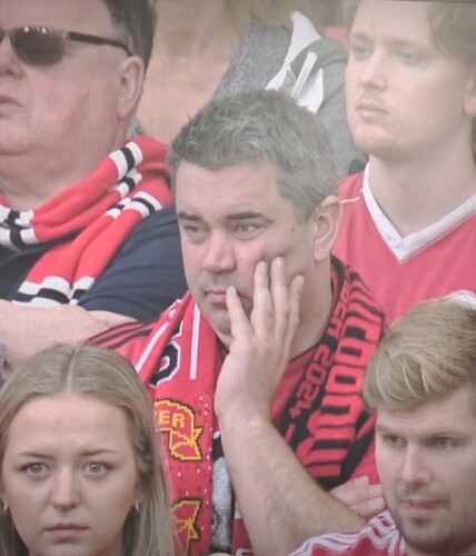 Man Utd fans after 45 min